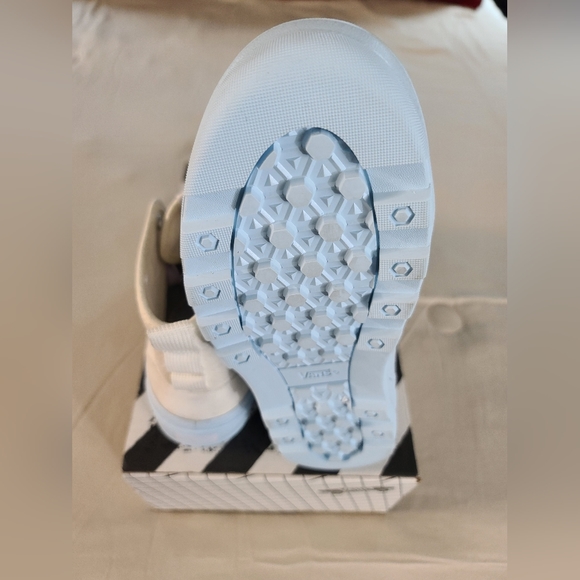 Vans Sentry WC Tan & Pastel Blue High Top Shoe - Picture 3 of 6